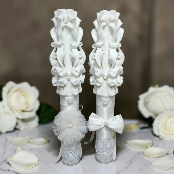 LUXURY — Set 2 lumanari nunta sculptate — Alb pur si argintiu — detaliu 2