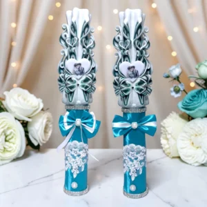 Set 2 lumânări nuntă personalizate AZURELLE, sculptate manual, alb turcoaz și argintiu
